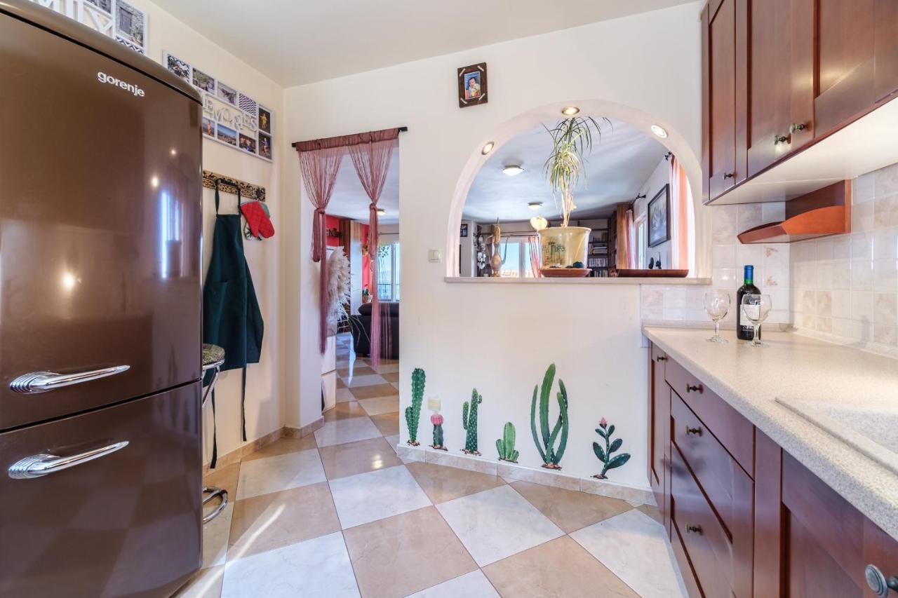 Alen & Deni Apartment Sutivan ภายนอก รูปภาพ